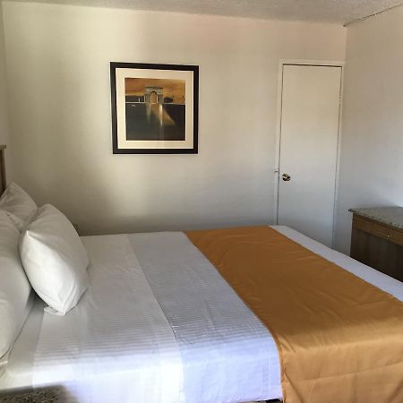 Hotel Guillen Jr تيجوانا المظهر الخارجي الصورة