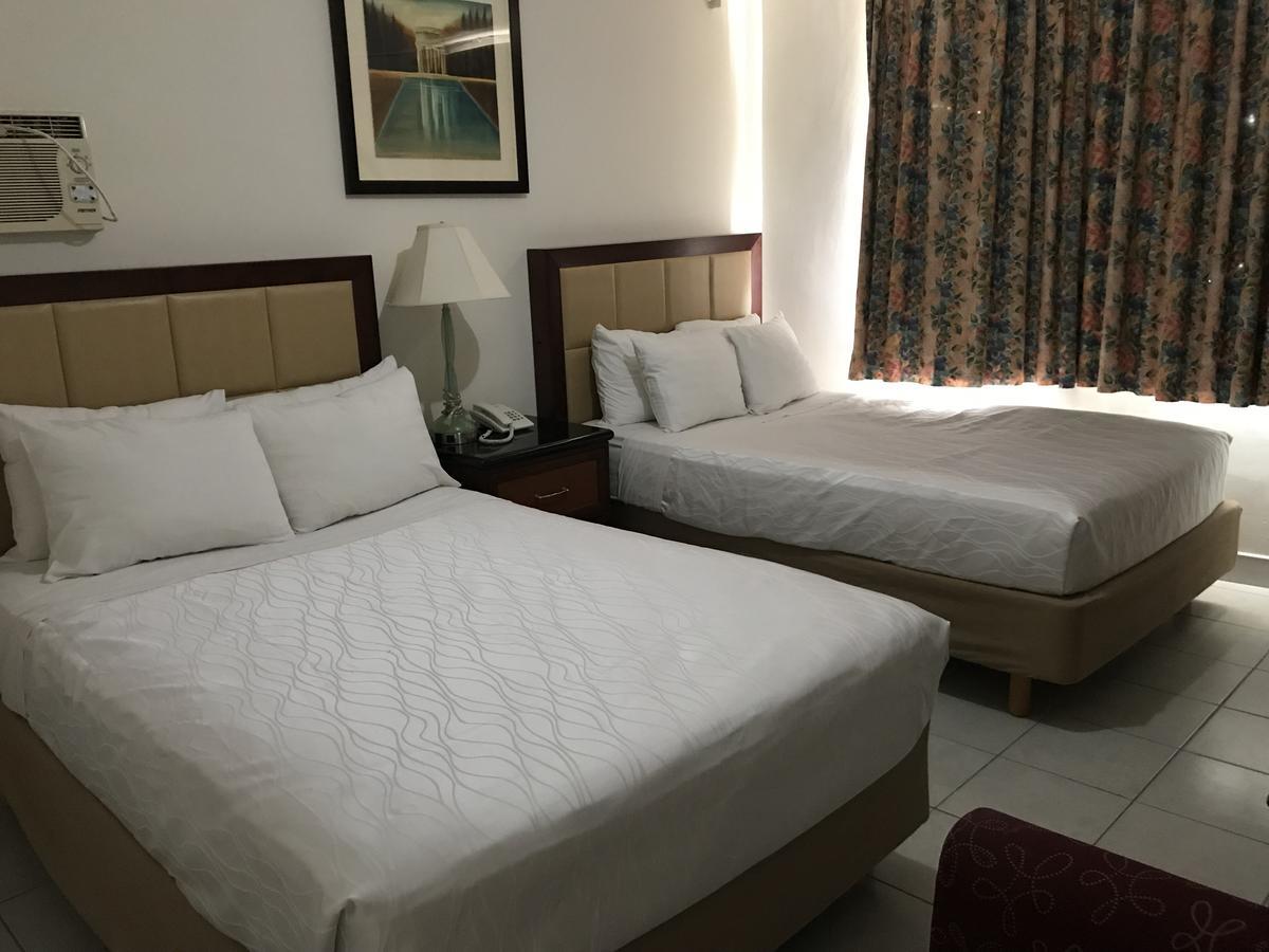 Hotel Guillen Jr تيجوانا المظهر الخارجي الصورة