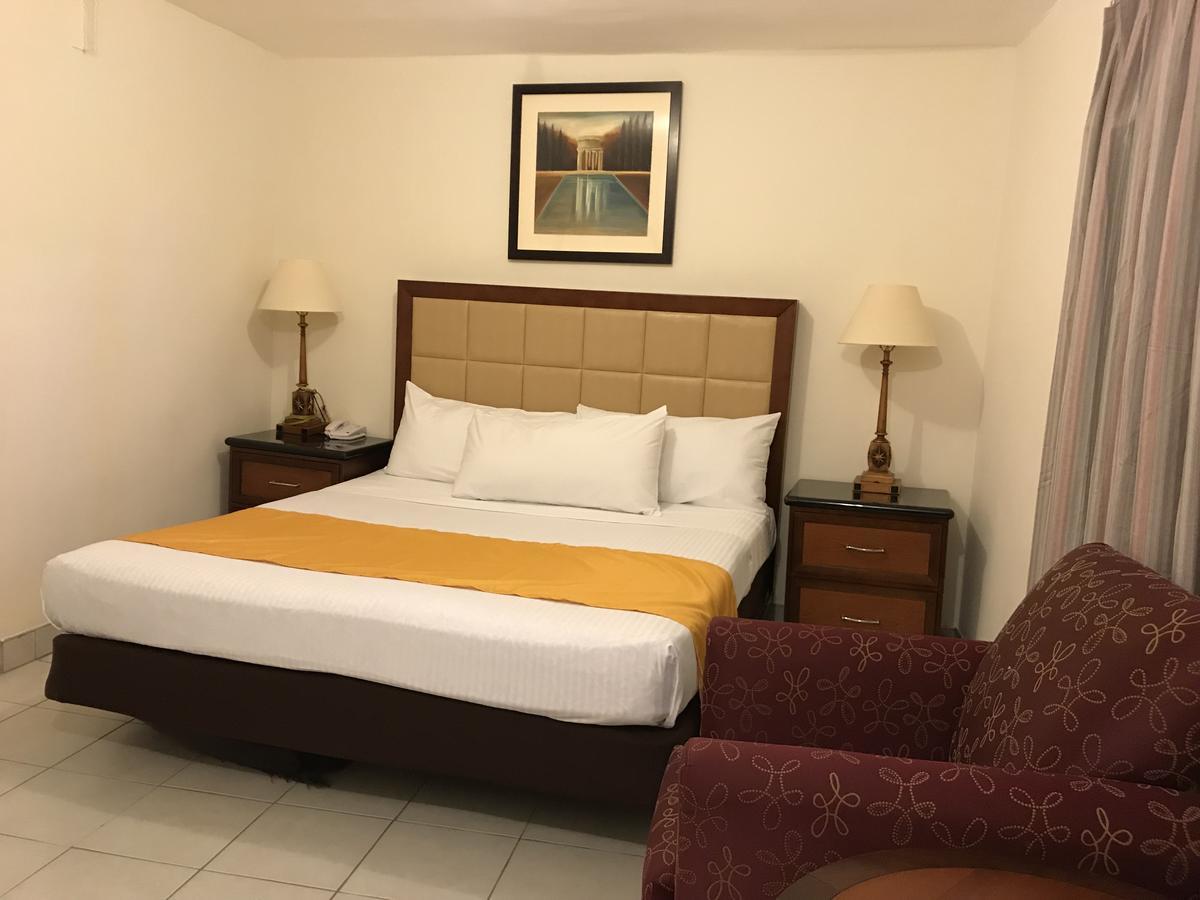 Hotel Guillen Jr تيجوانا المظهر الخارجي الصورة