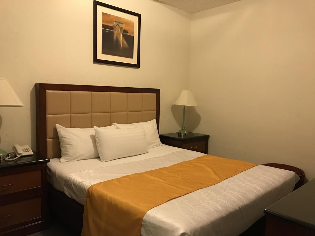 Hotel Guillen Jr تيجوانا المظهر الخارجي الصورة