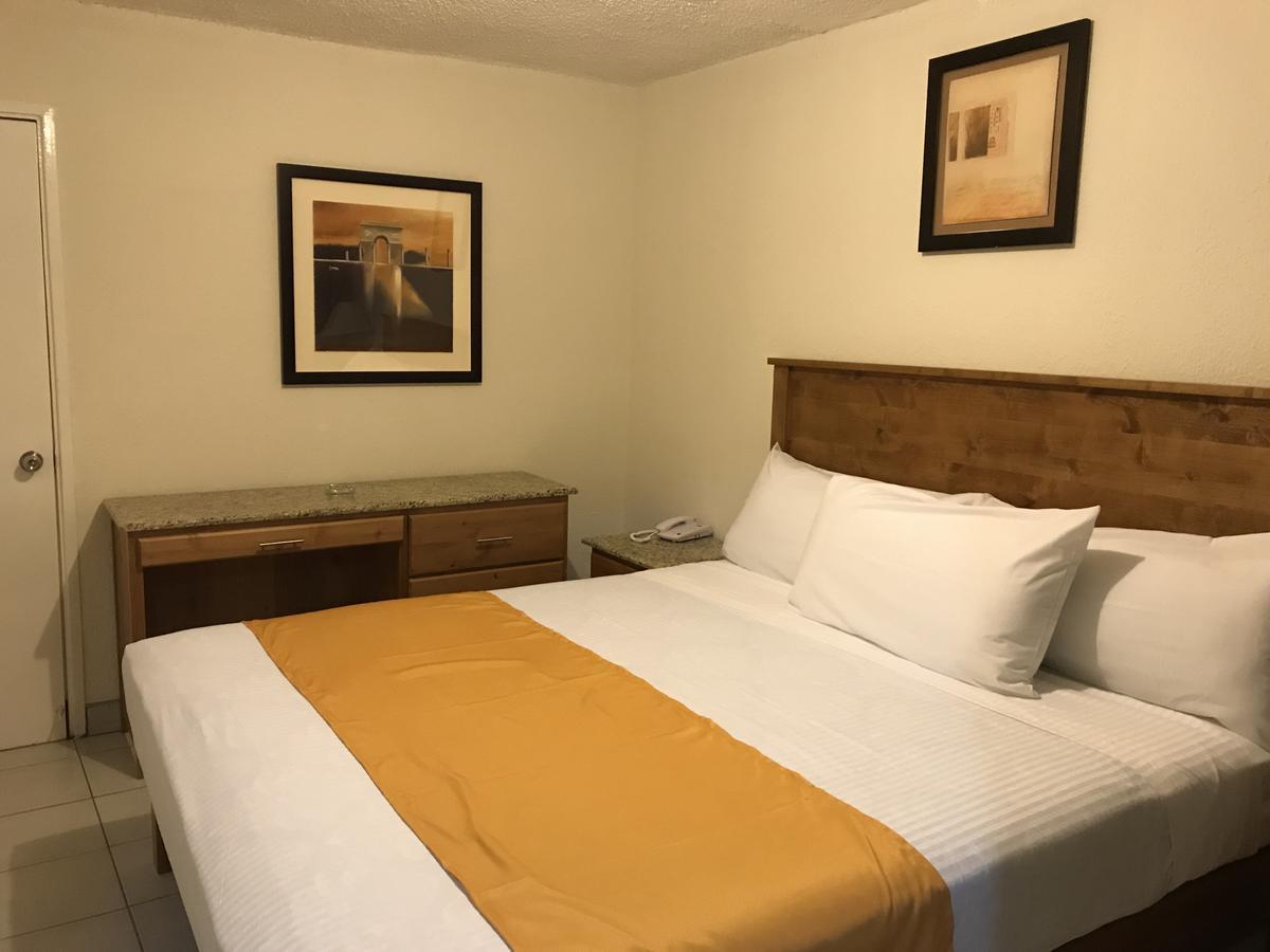 Hotel Guillen Jr تيجوانا المظهر الخارجي الصورة