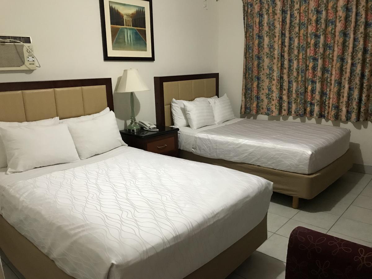 Hotel Guillen Jr تيجوانا المظهر الخارجي الصورة