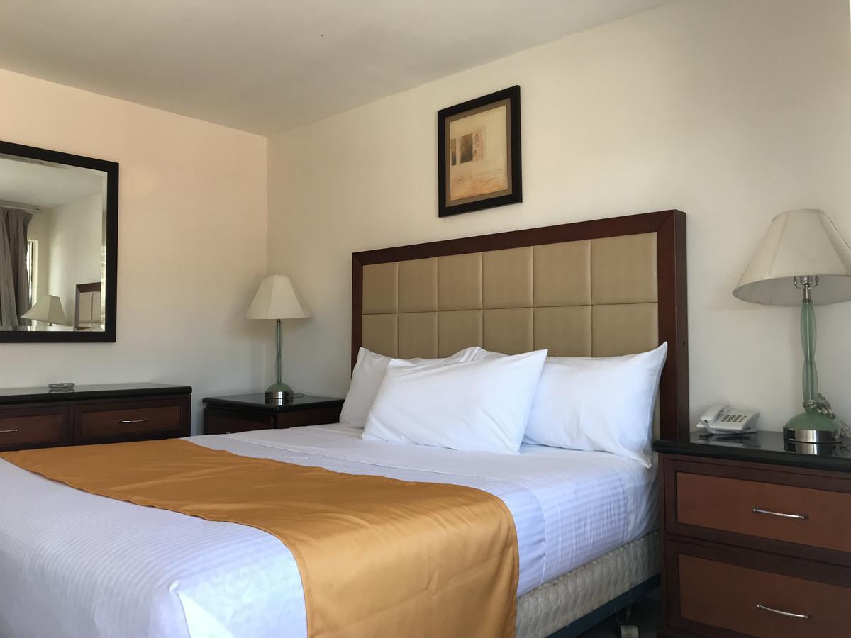 Hotel Guillen Jr تيجوانا المظهر الخارجي الصورة