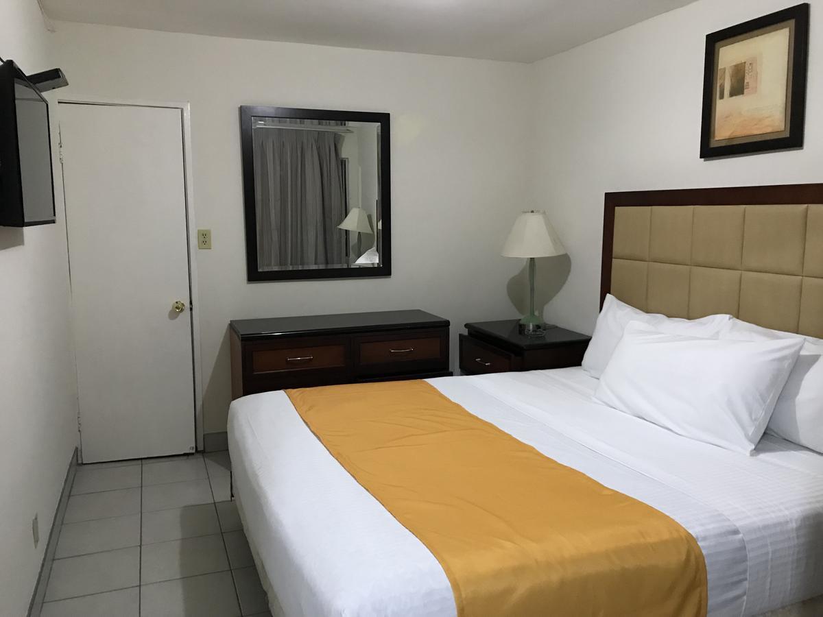Hotel Guillen Jr تيجوانا المظهر الخارجي الصورة