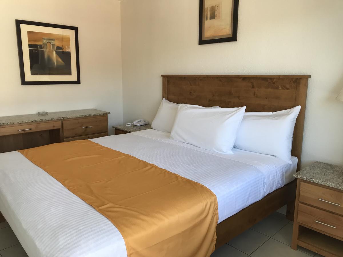 Hotel Guillen Jr تيجوانا المظهر الخارجي الصورة